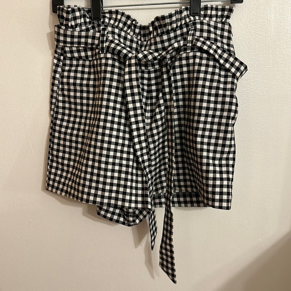 ZARA shorts - Picture 2 of 4